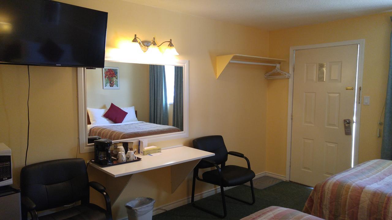 Robber'S Roost Motel New Hazelton Exterior photo